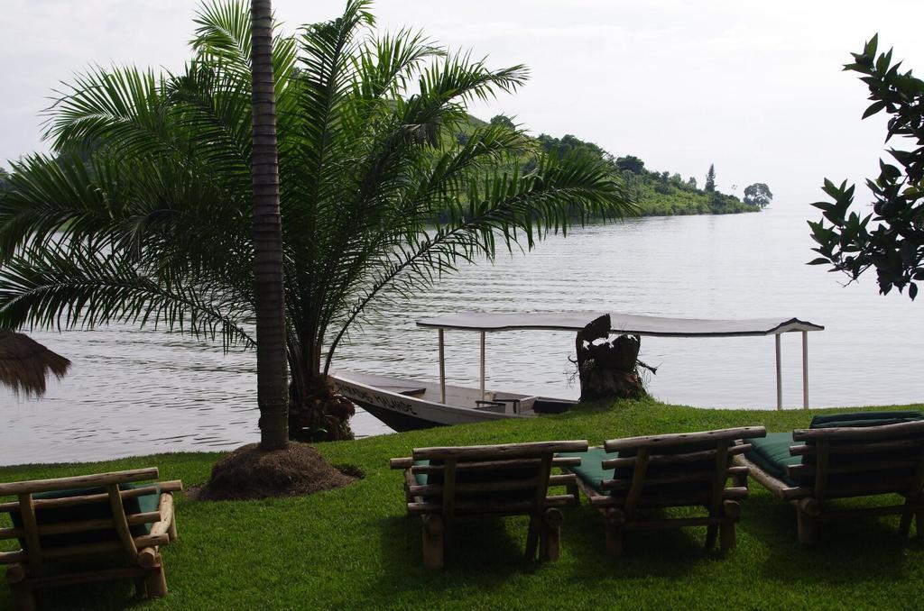 Paradise Malahide Hotel Gisenyi Exterior photo